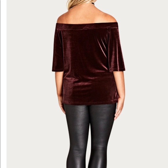 Black Velvet off the shoulder top - Picture 4 of 9